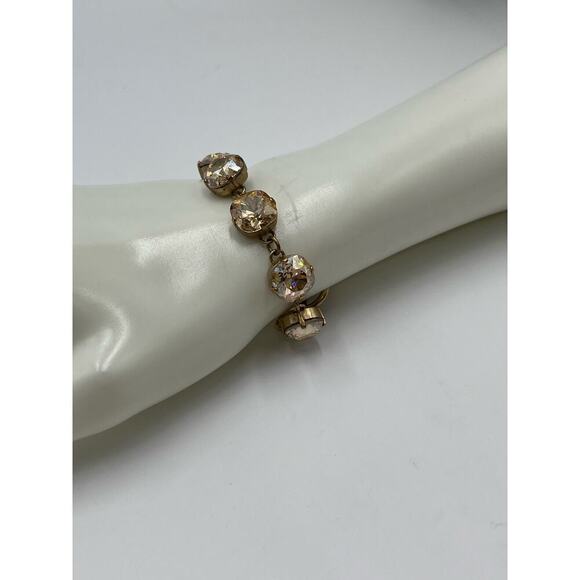 Catherine Popesco France 
12mm Champagne Cushion Cut Crystal Goldtone Bracelet - Picture 12 of 12